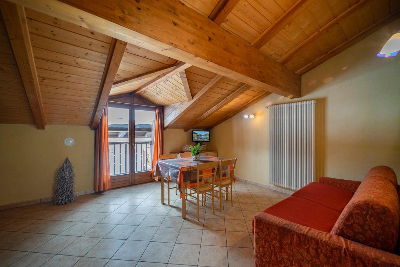 Livigno Chalets エクステリア 写真